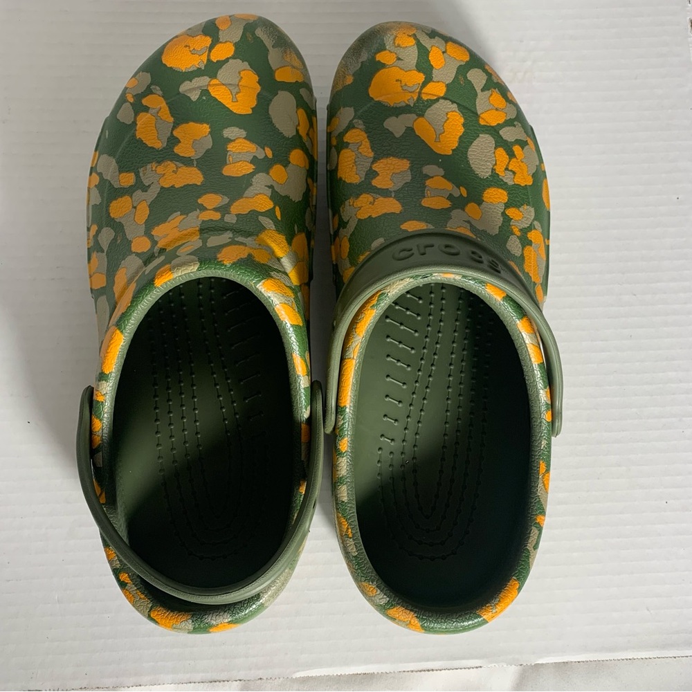 CROCS Men’s Anti Slip Clogs- Olive Green with Mustard Camo Pattern